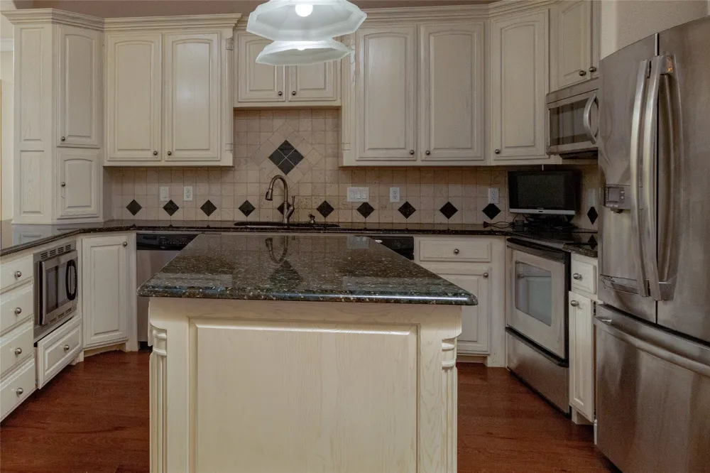 603 Runaway Bay Drive Runaway Bay, TX 76426