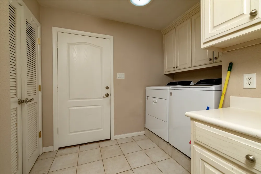 603 Runaway Bay Drive Runaway Bay, TX 76426