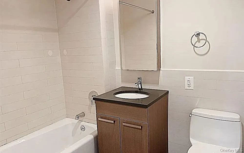 1215 Broadway #603 Astoria, NY 11106