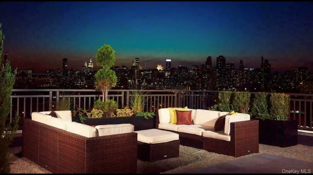 1215 Broadway #603 Astoria, NY 11106