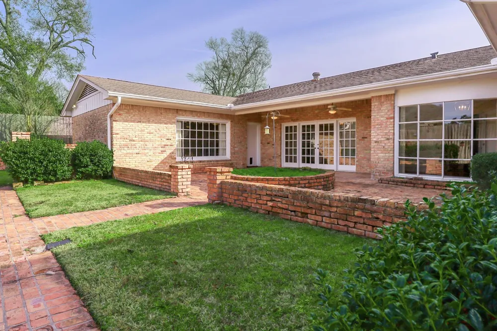 916 Jefferson Avenue Lufkin, TX 75904