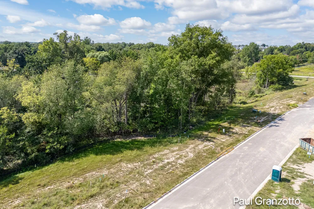 3060 Arbor Creek Avenue SE Kentwood, MI 49512