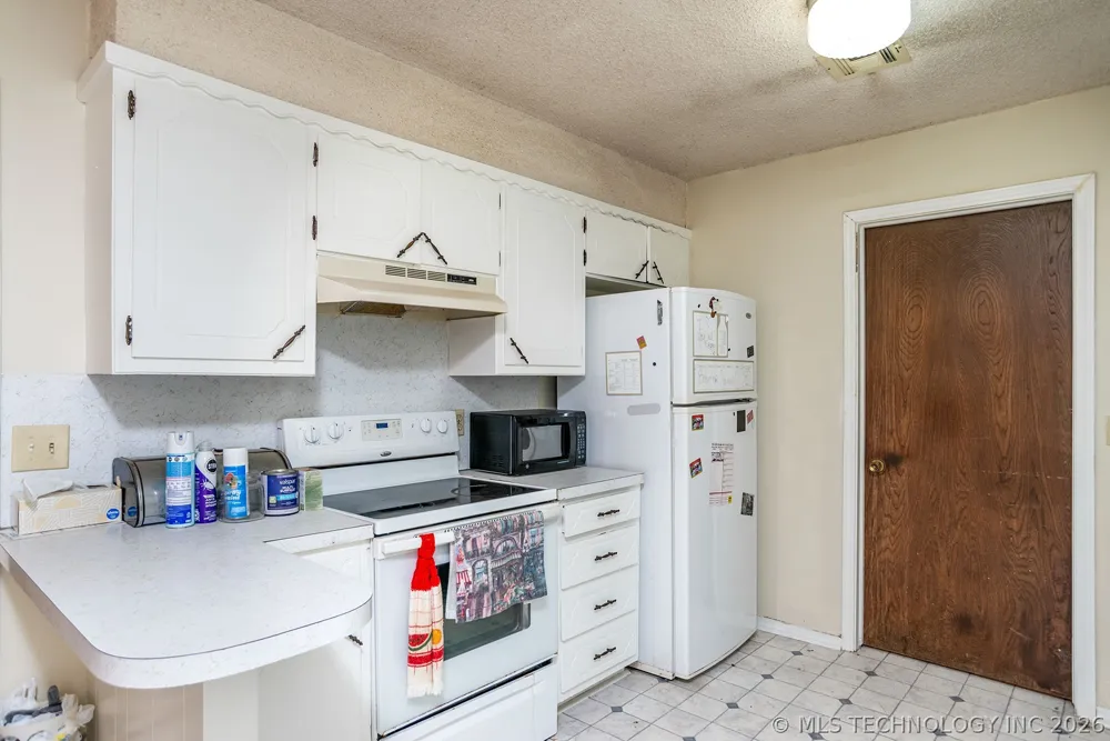 104 NE 7th Perkins, OK 74059
