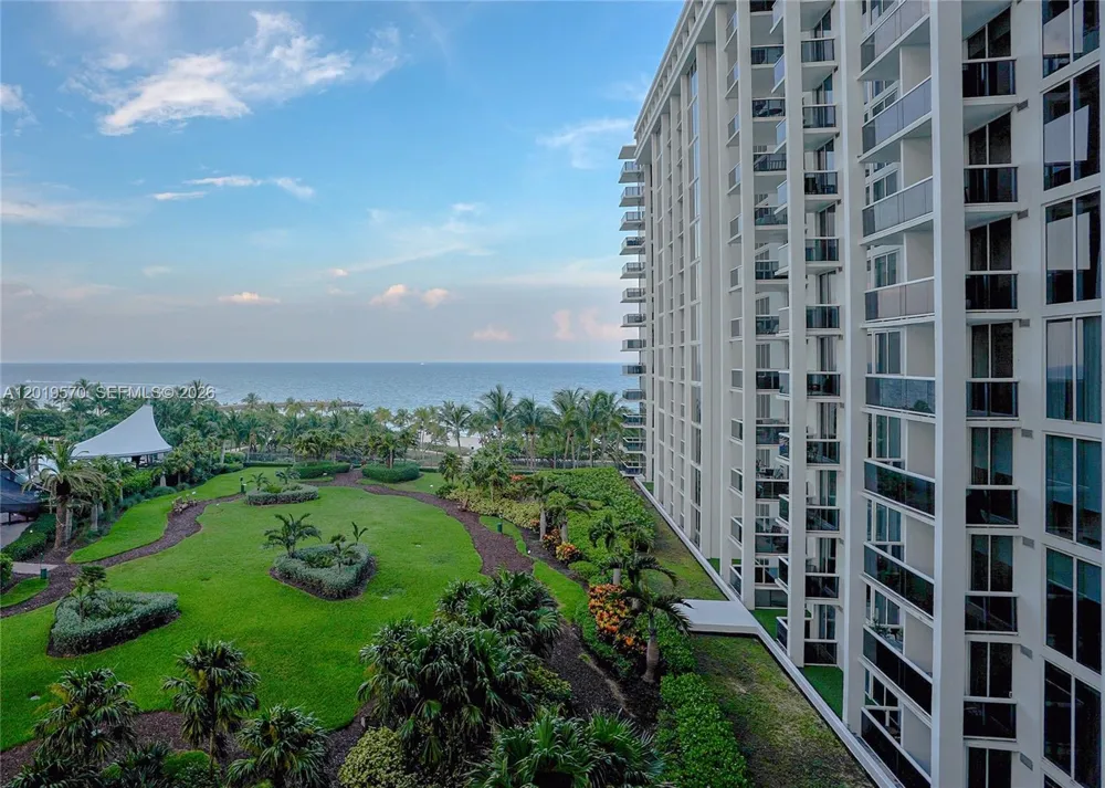 10275 Collins Ave #634 Bal Harbour, FL 33154