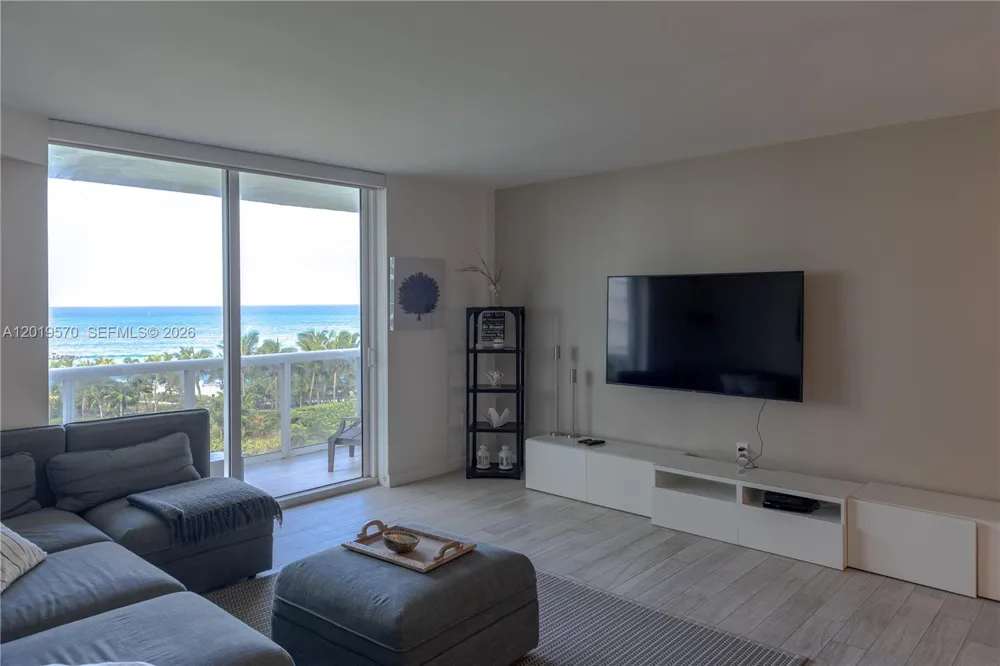 10275 Collins Ave #634 Bal Harbour, FL 33154