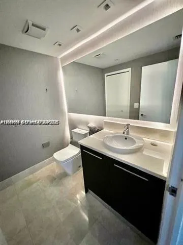 17121 Collins Ave #1003 Sunny Isles Beach, FL 33160