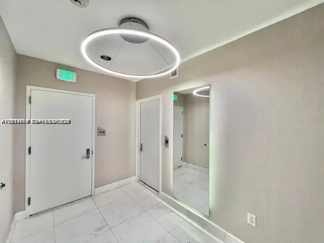 17121 Collins Ave #1003 Sunny Isles Beach, FL 33160