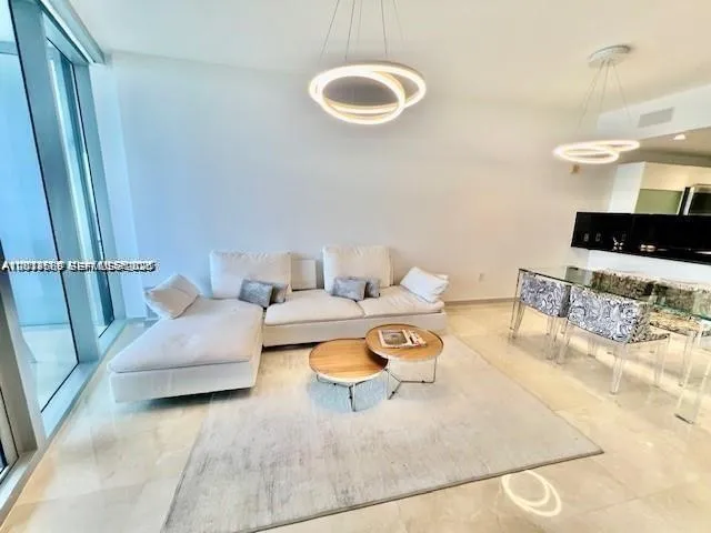 17121 Collins Ave #1003 Sunny Isles Beach, FL 33160