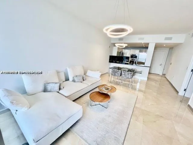 17121 Collins Ave #1003 Sunny Isles Beach, FL 33160
