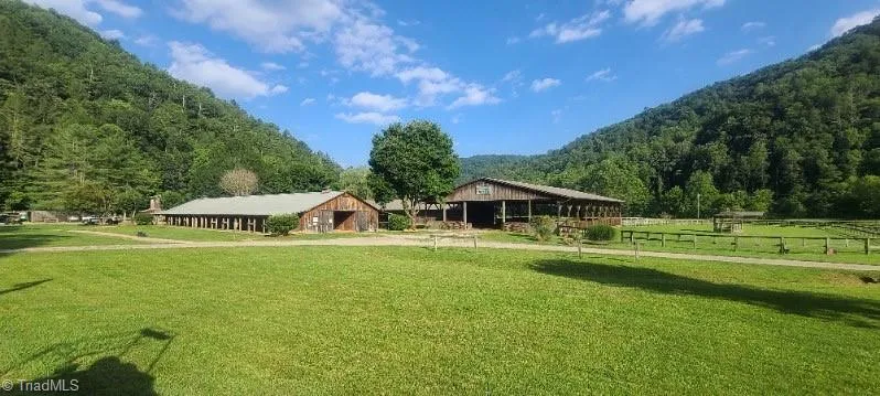 000 Wild Turkey Road Ferguson, NC 28624