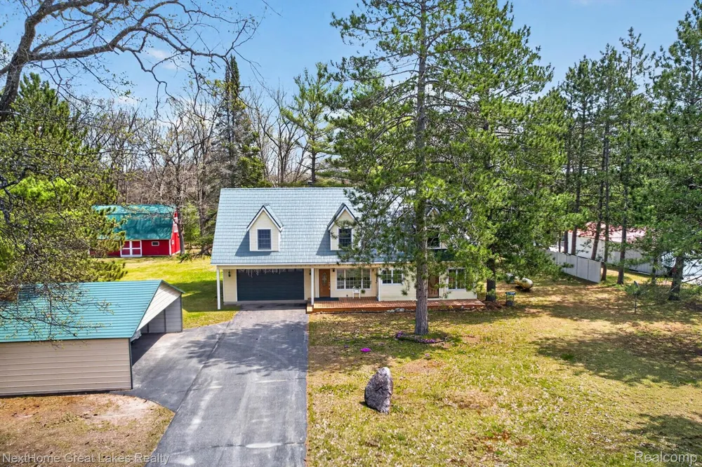 1378 National City Road Grant Township, MI 48748