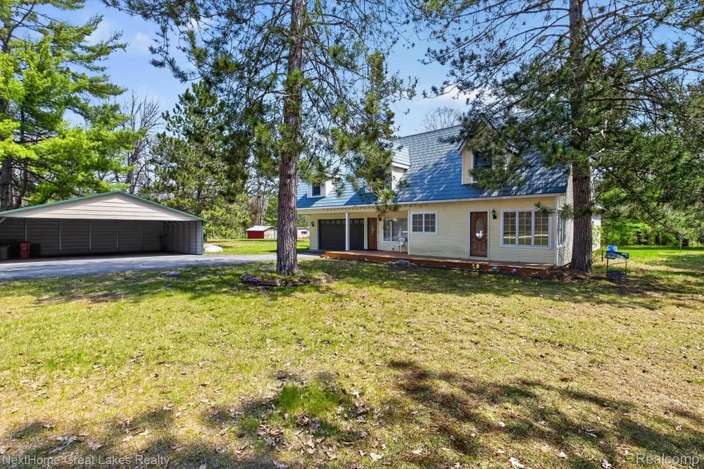 1378 National City Road Grant Township, MI 48748