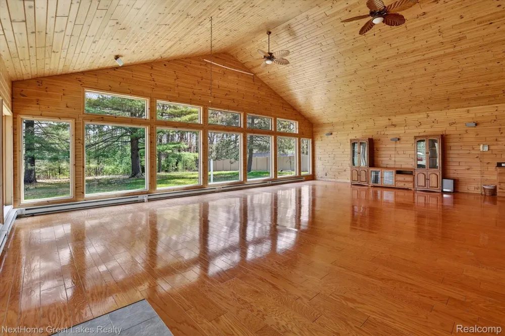 1378 National City Road Grant Township, MI 48748