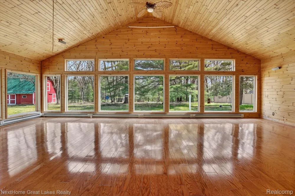 1378 National City Road Grant Township, MI 48748