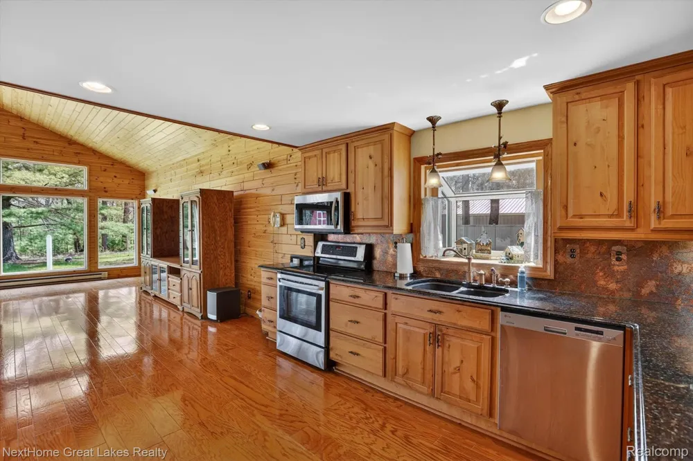 1378 National City Road Grant Township, MI 48748