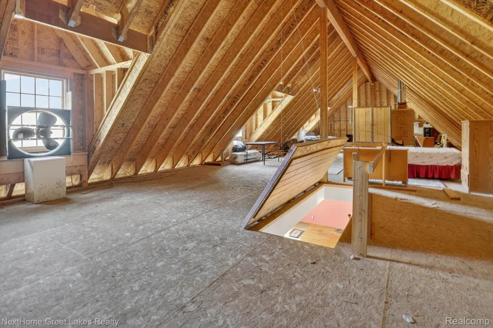1378 National City Road Grant Township, MI 48748