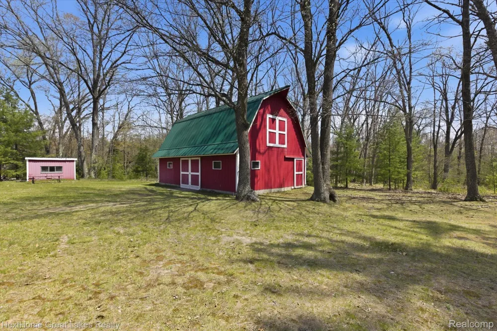 1378 National City Road Grant Township, MI 48748