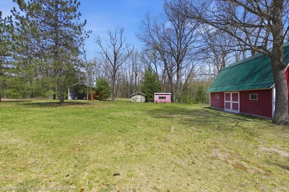 1378 National City Road Grant Township, MI 48748