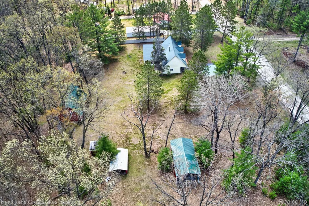 1378 National City Road Grant Township, MI 48748