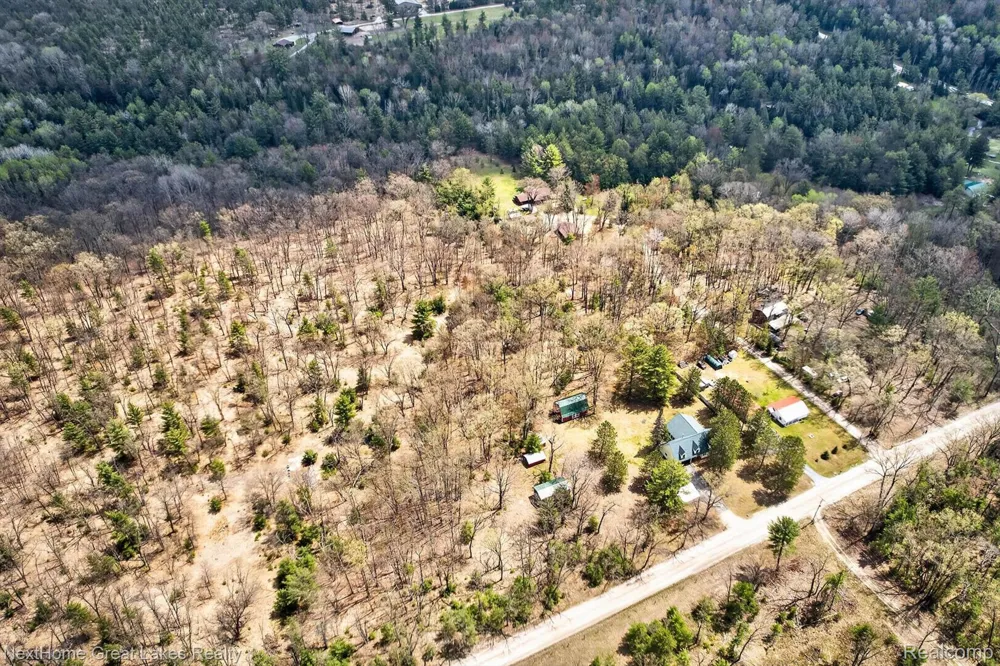 1378 National City Road Grant Township, MI 48748