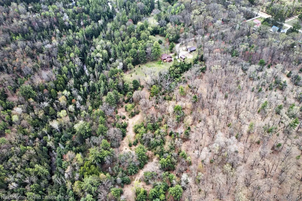 1378 National City Road Grant Township, MI 48748
