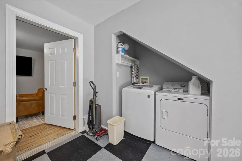 1261 Charlotte Avenue Rock Hill, SC 29732
