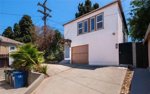 610 E Fairview Boulevard #3/4