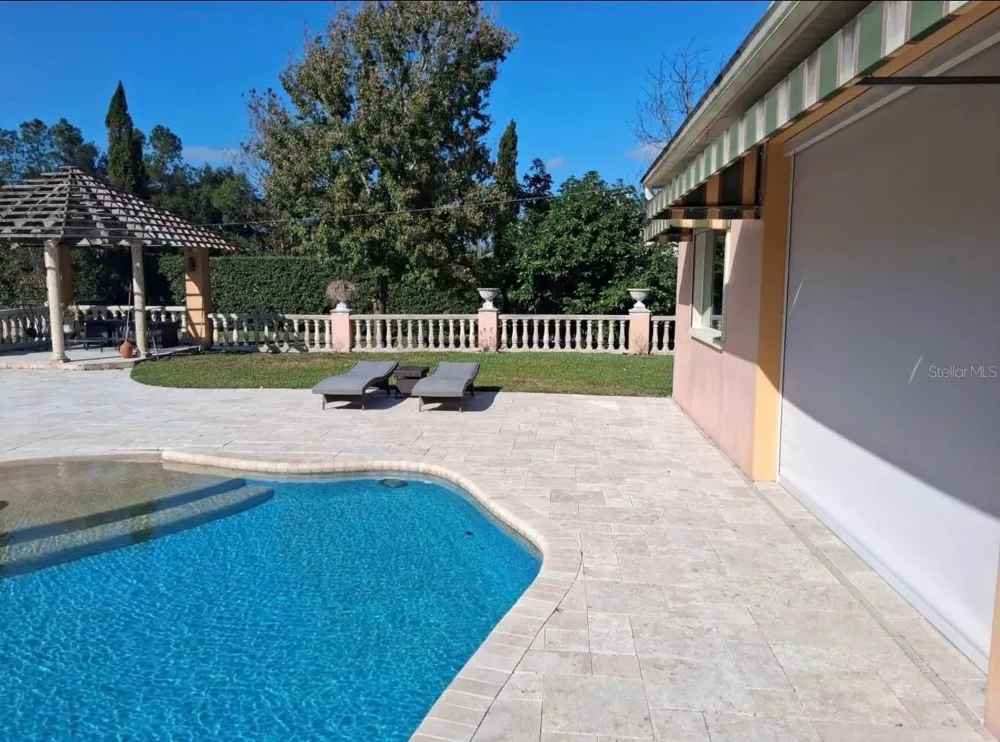 915 OLD WELCOME ROAD Lithia, FL 33547