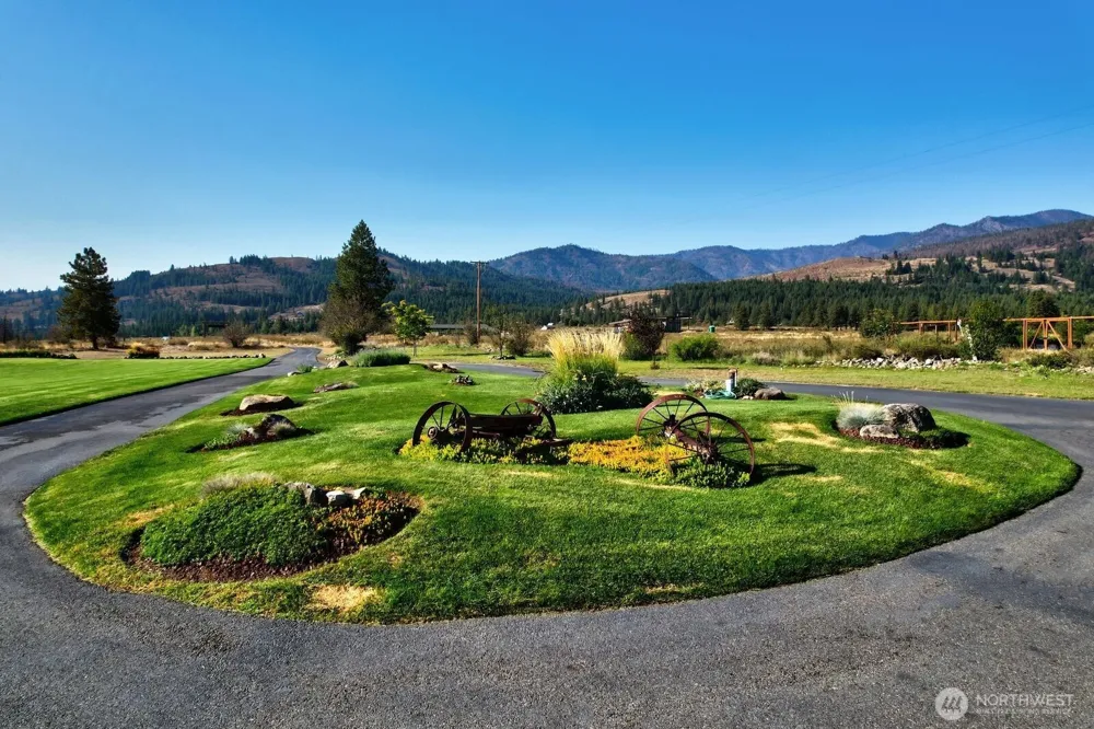 19 Mariposa Lane Winthrop, WA 98862