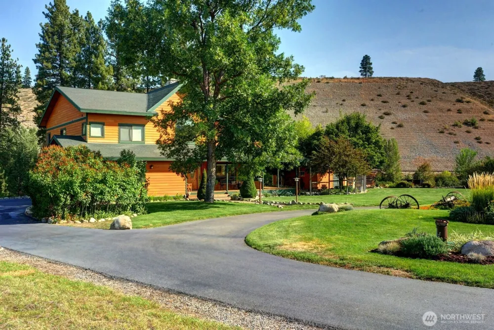 19 Mariposa Lane Winthrop, WA 98862