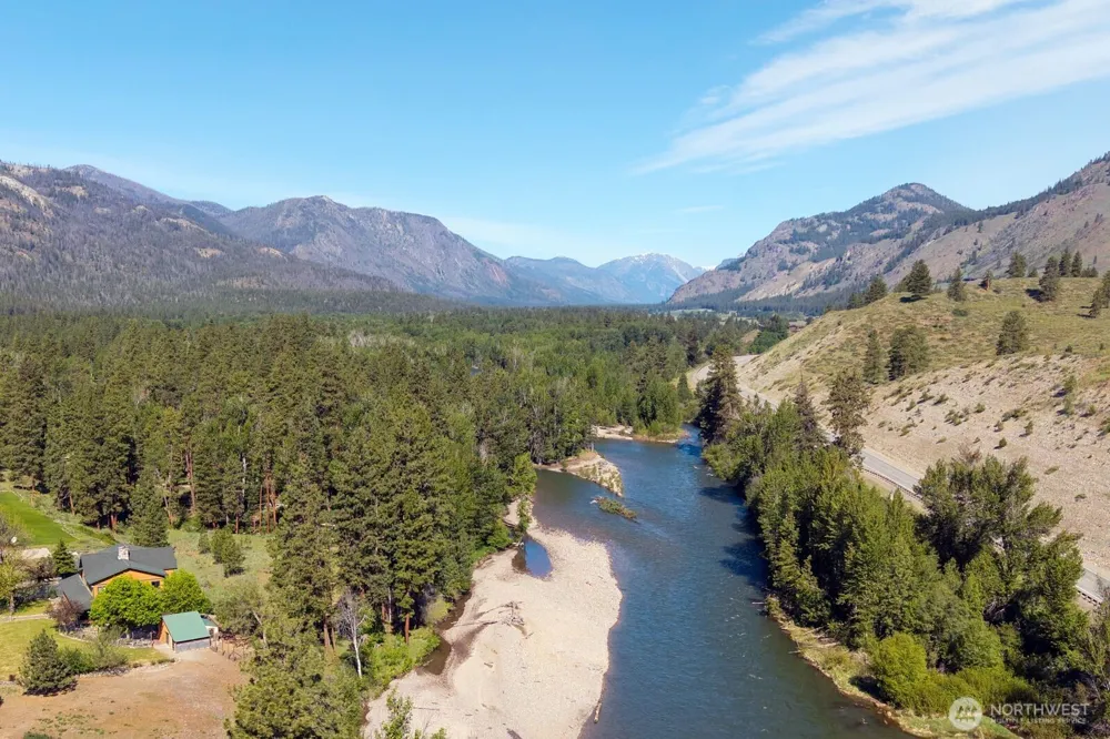 19 Mariposa Lane Winthrop, WA 98862