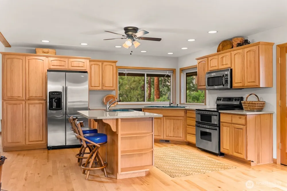 19 Mariposa Lane Winthrop, WA 98862