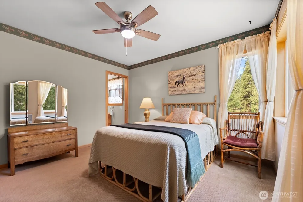 19 Mariposa Lane Winthrop, WA 98862