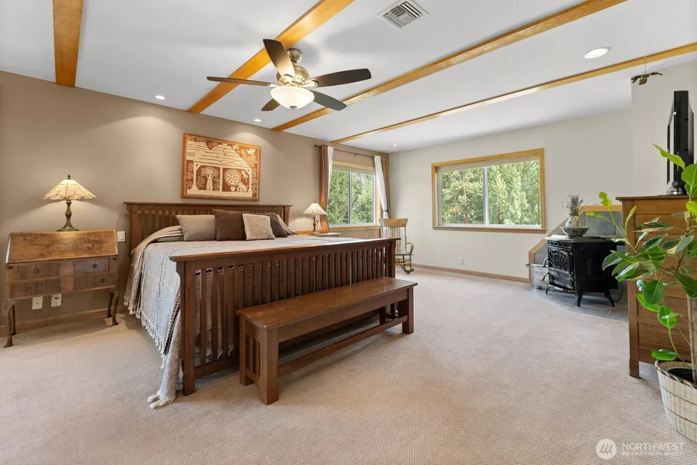 19 Mariposa Lane Winthrop, WA 98862