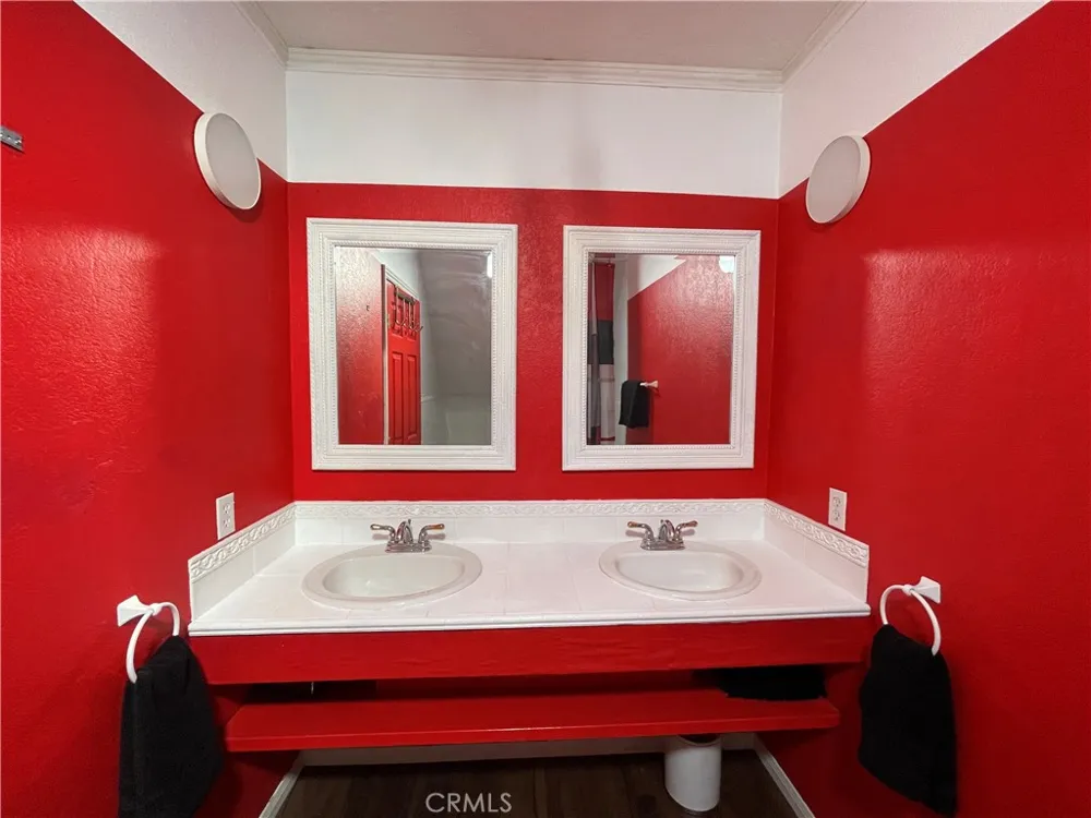 3821 North End Frazier Park, CA 93225