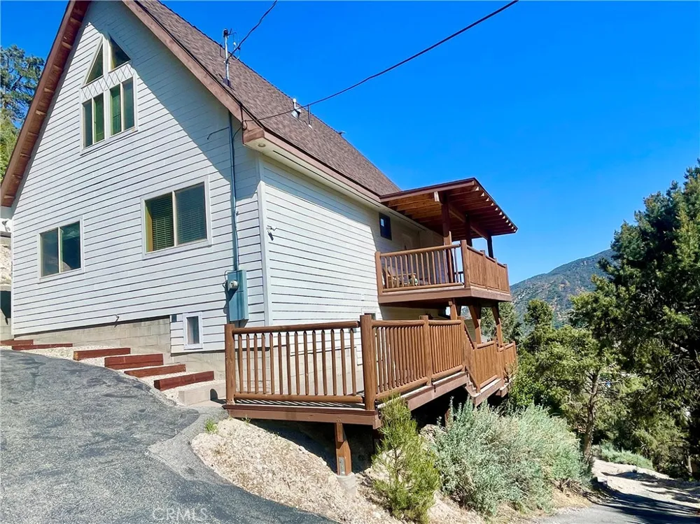 3821 North End Frazier Park, CA 93225