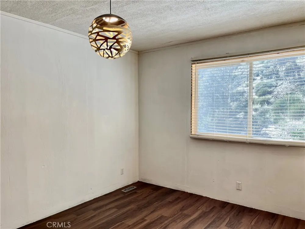 3821 North End Frazier Park, CA 93225