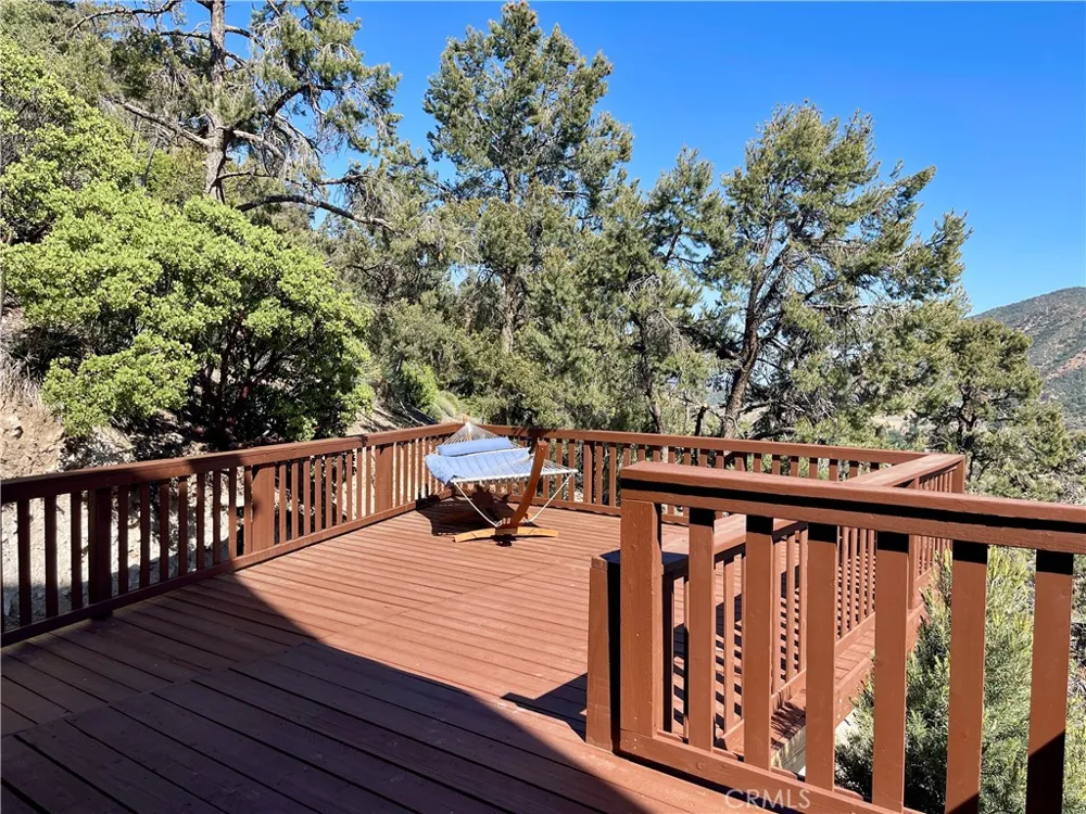 3821 North End Frazier Park, CA 93225