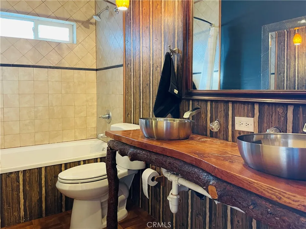 3821 North End Frazier Park, CA 93225