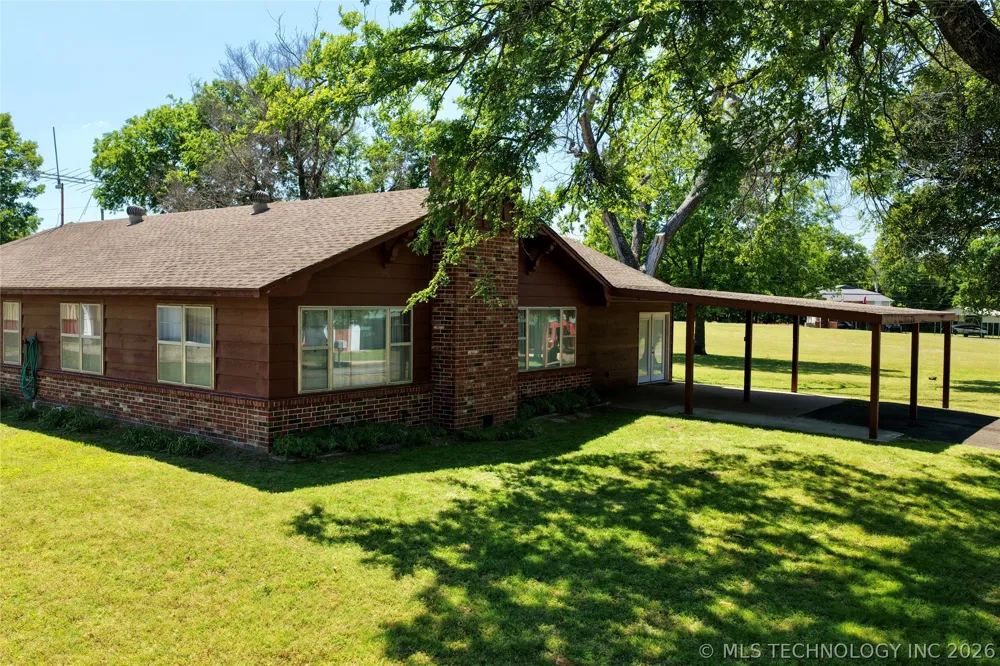 414250 E 1074 ROAD Checotah, OK 74426