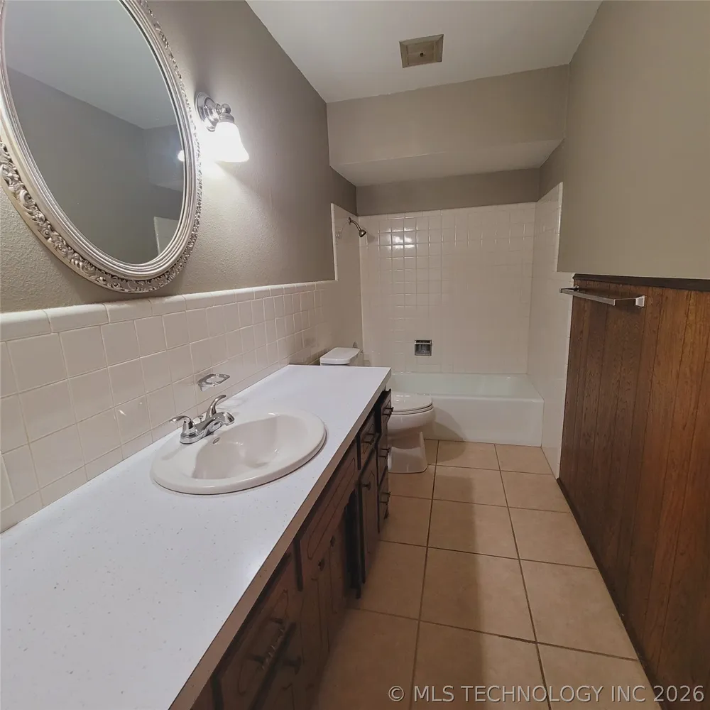 414250 E 1074 ROAD Checotah, OK 74426