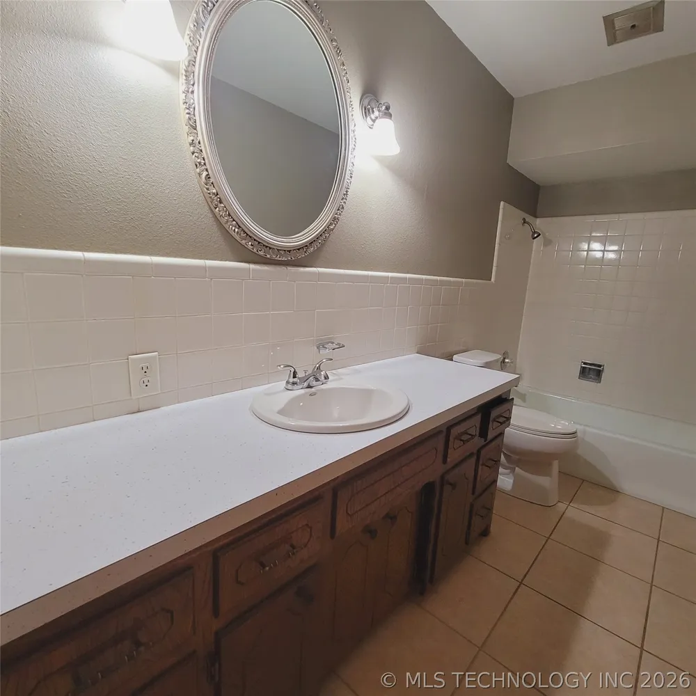 414250 E 1074 ROAD Checotah, OK 74426