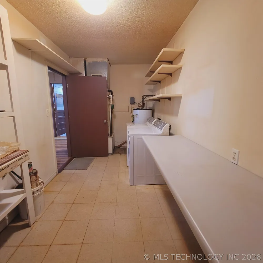414250 E 1074 ROAD Checotah, OK 74426