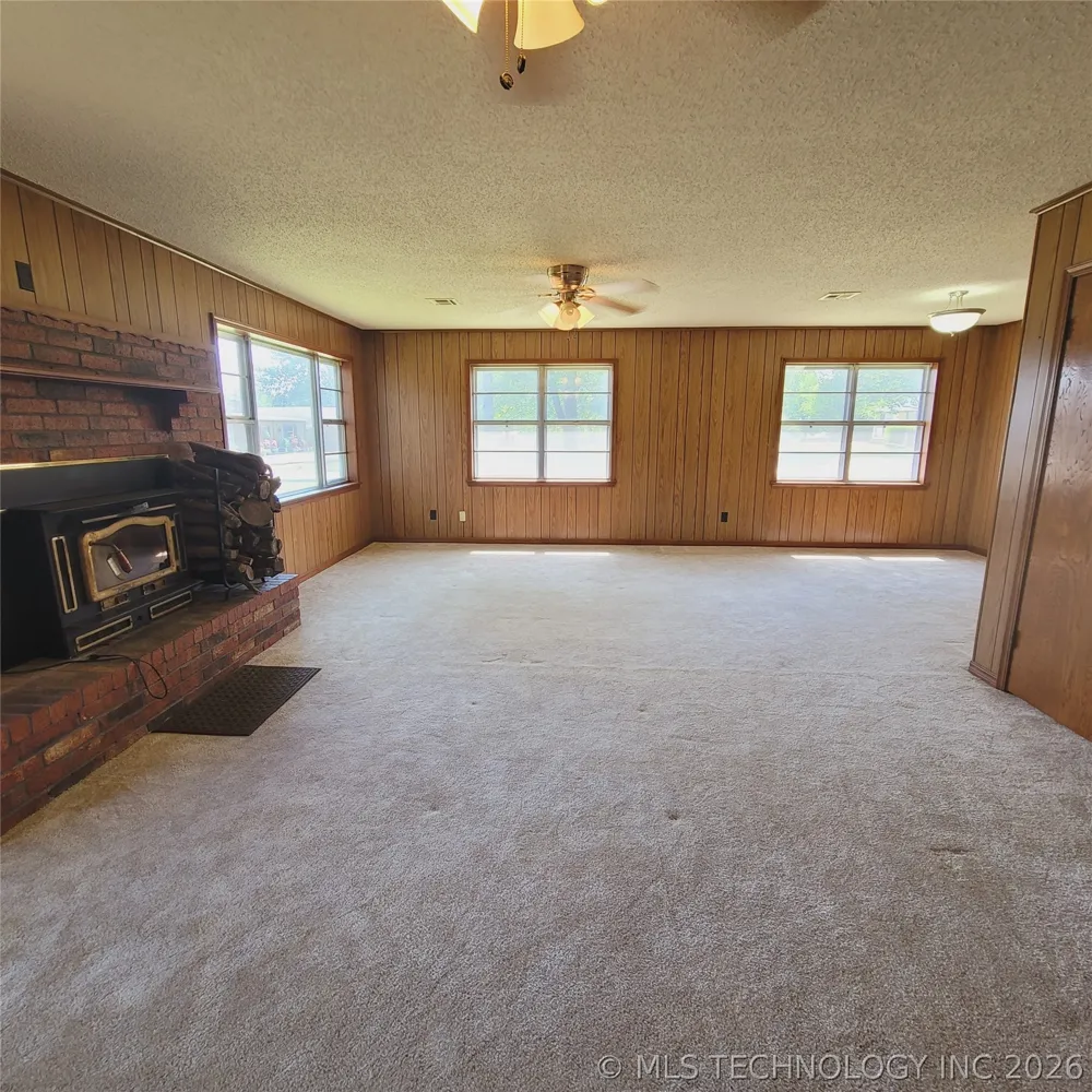 414250 E 1074 ROAD Checotah, OK 74426
