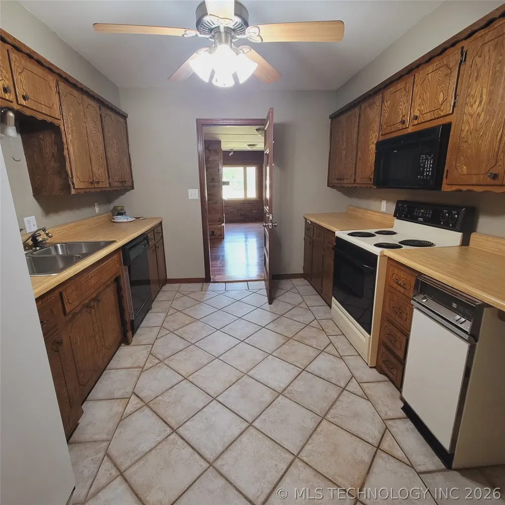 414250 E 1074 ROAD Checotah, OK 74426
