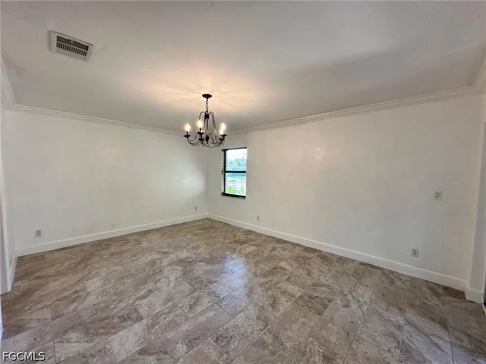 Island Circle #B Fort Myers, FL 33919