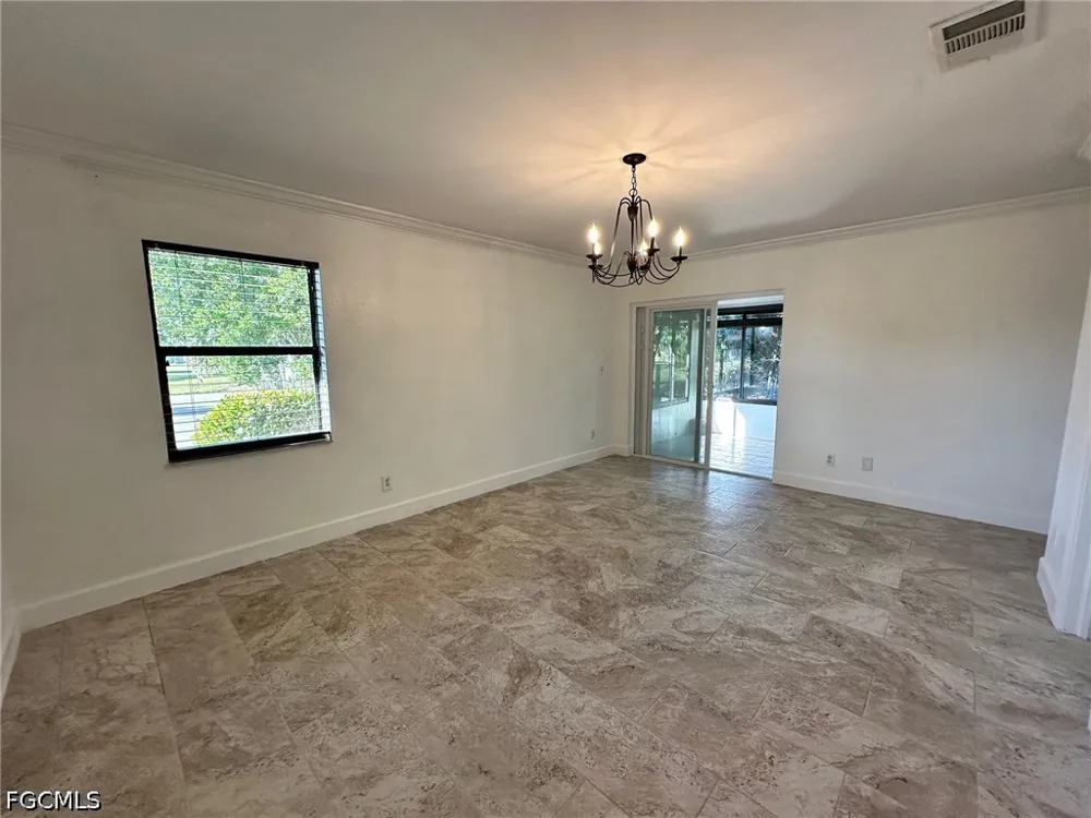 Island Circle #B Fort Myers, FL 33919