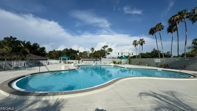 Island Circle #B Fort Myers, FL 33919