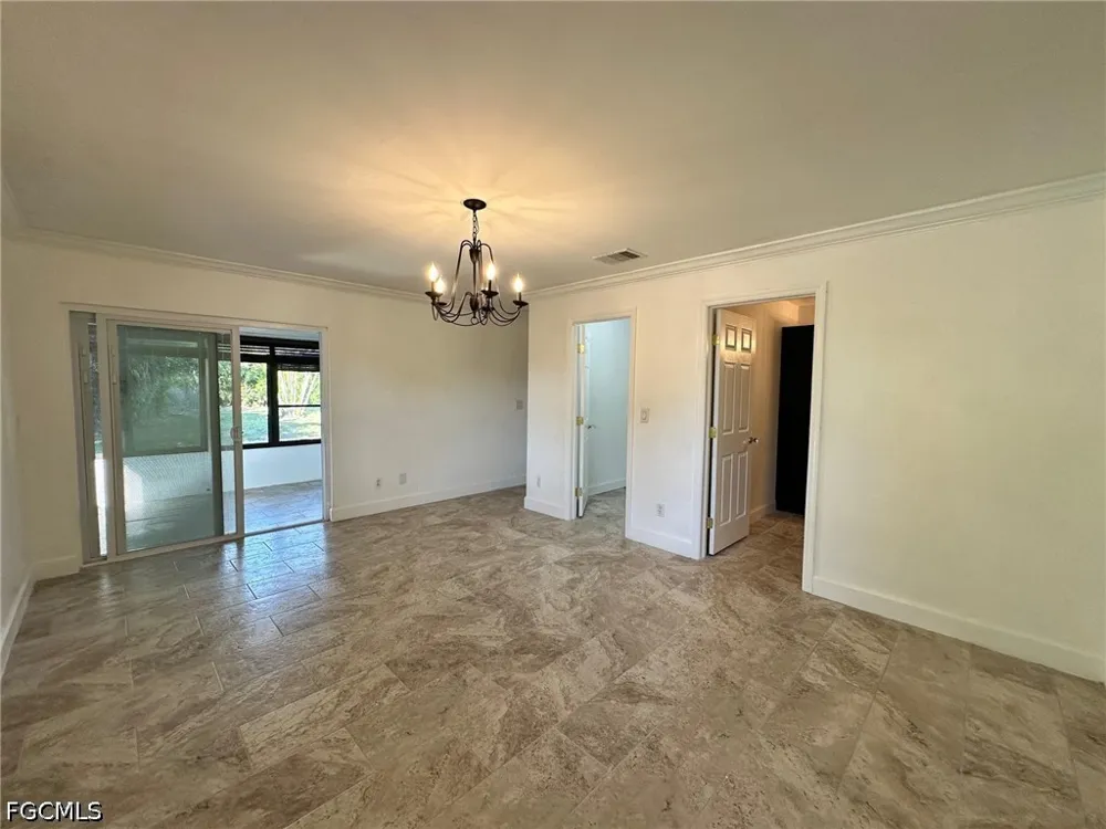 Island Circle #B Fort Myers, FL 33919