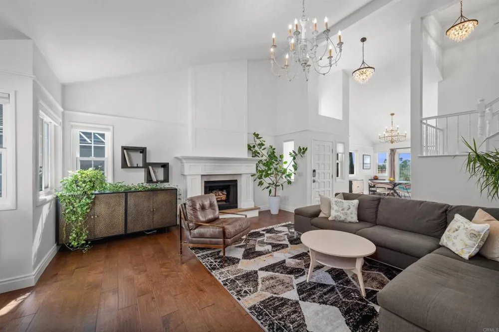 1036 Erin Drive El Cajon, CA 92020